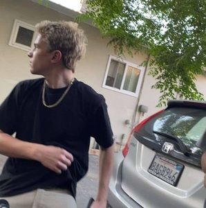 Meet your Posher, Carter